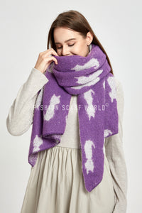 Cat Print Diagonal Edge Wool Scarf