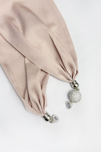 Plain Diamante Magnetic Clasp Scarf