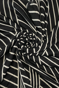 Diagonal Stripe Frayed Scarf