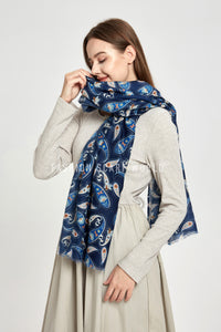 Paisley Print Foiled Frayed Scarf