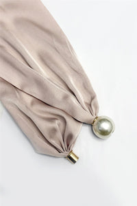 Elegant Plain Pearl Magnetic Clasp Scarf