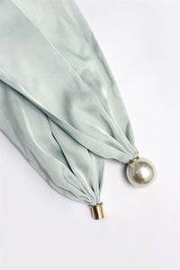 Elegant Plain Pearl Magnetic Clasp Scarf